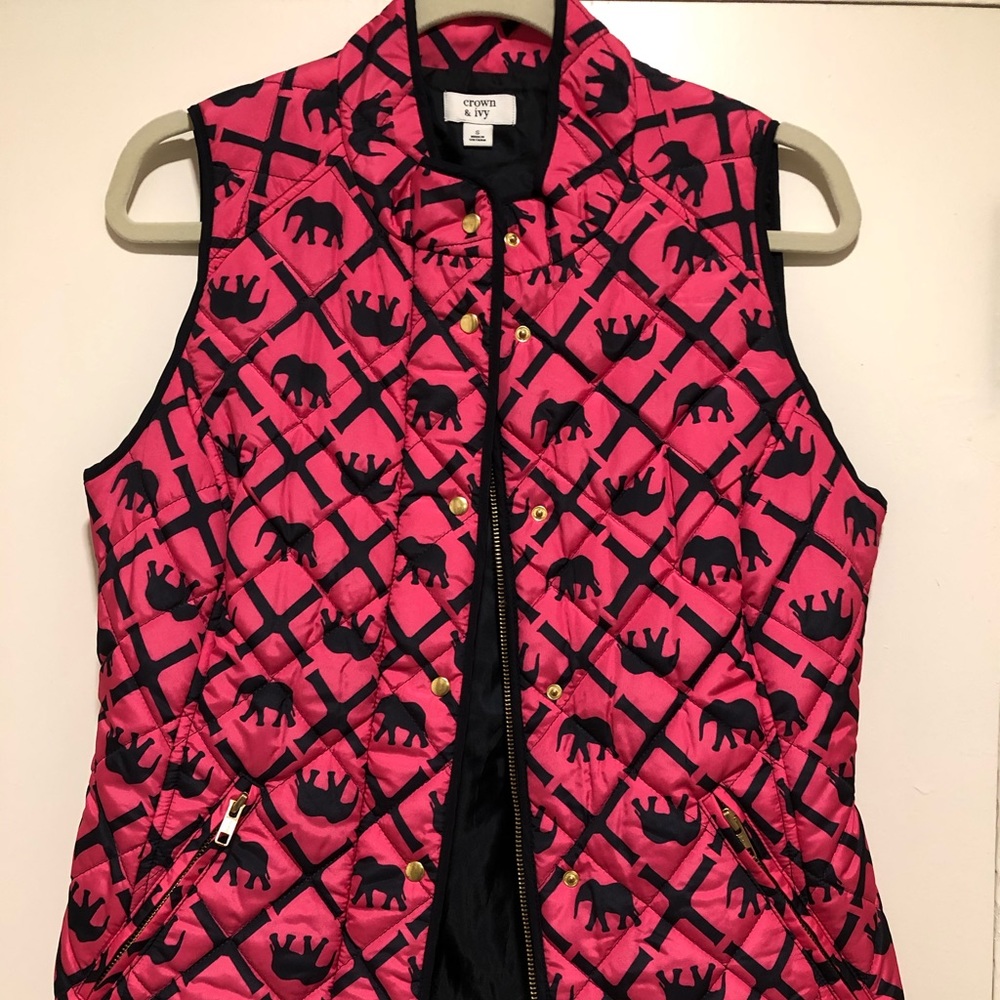 Crown & Ivy Quilted Vest